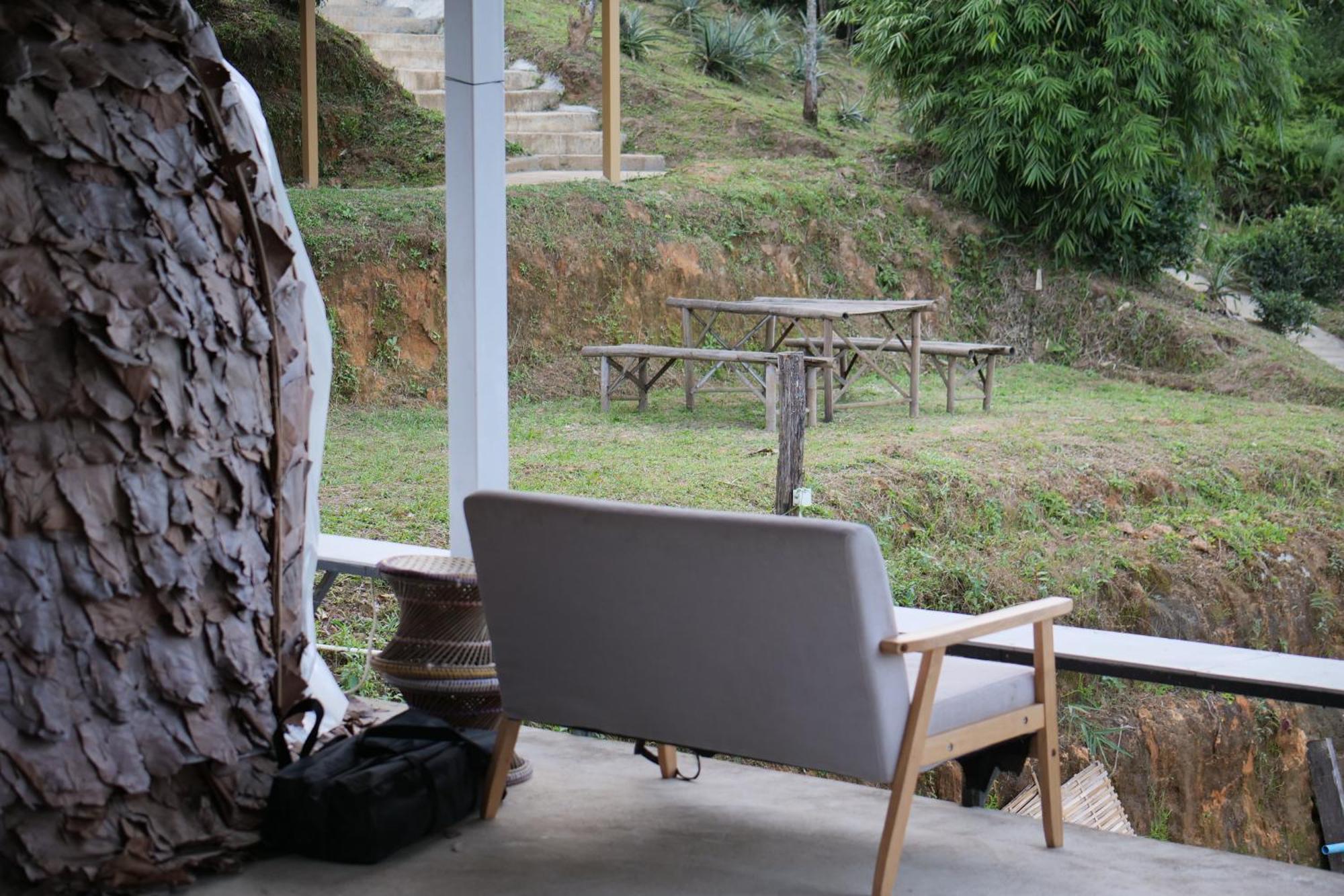 Ban Rak Thai Dome Tents Hedreung Rakthai Camping מראה חיצוני תמונה