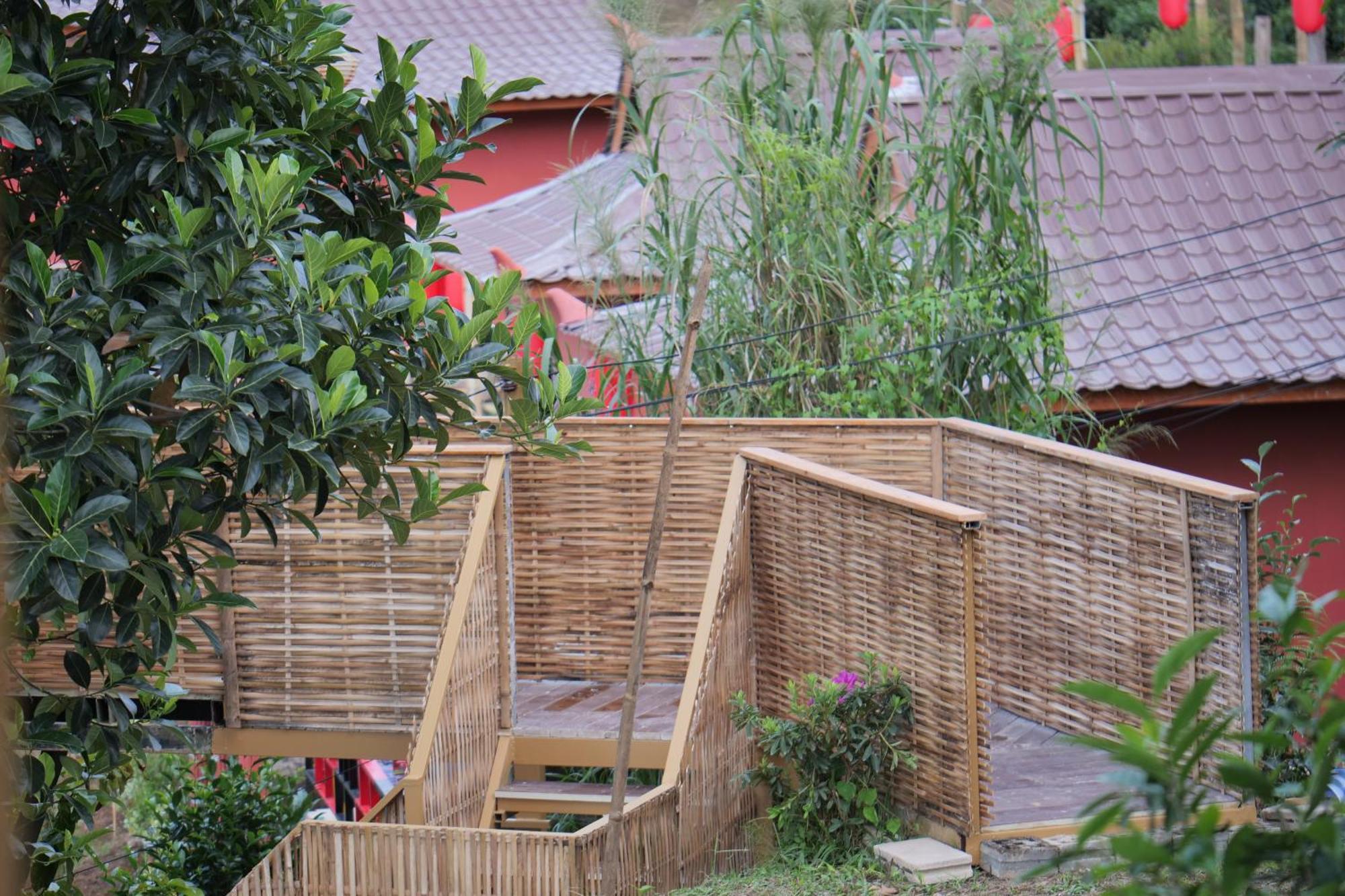 Ban Rak Thai Dome Tents Hedreung Rakthai Camping מראה חיצוני תמונה